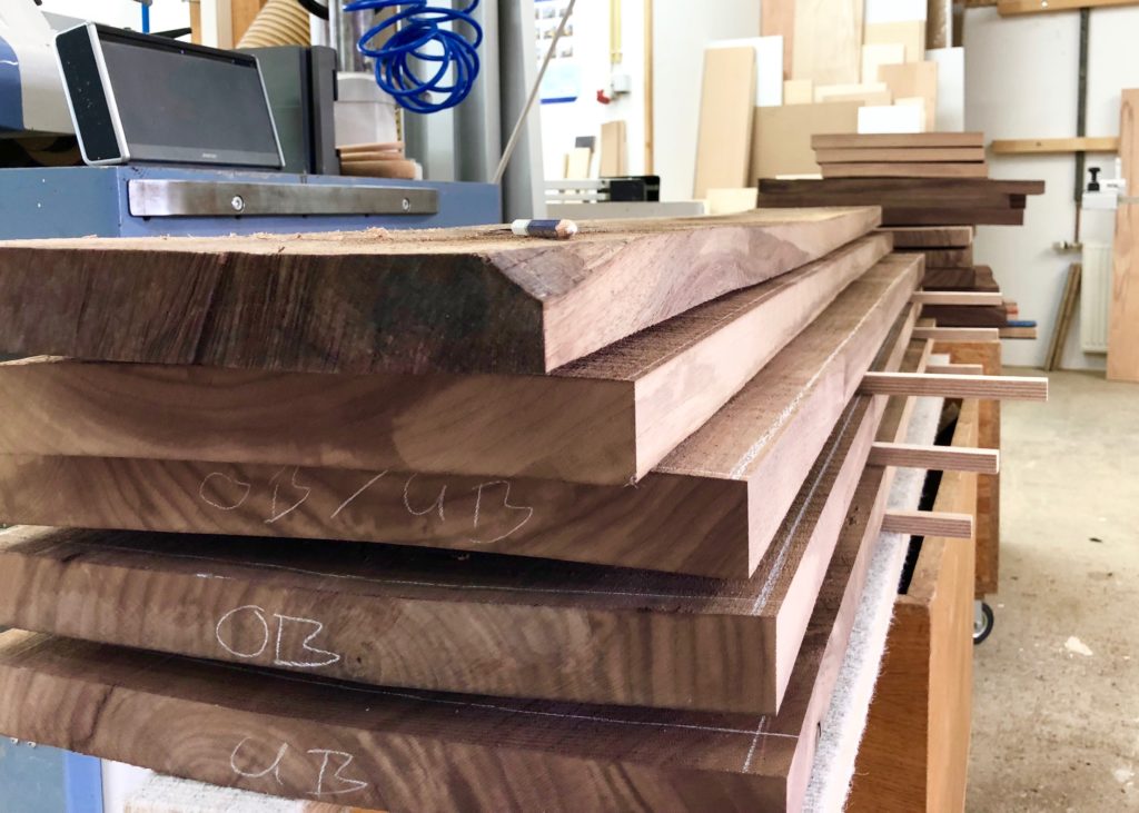 Category: » Vollholzmöbel - Holzwerkstatt