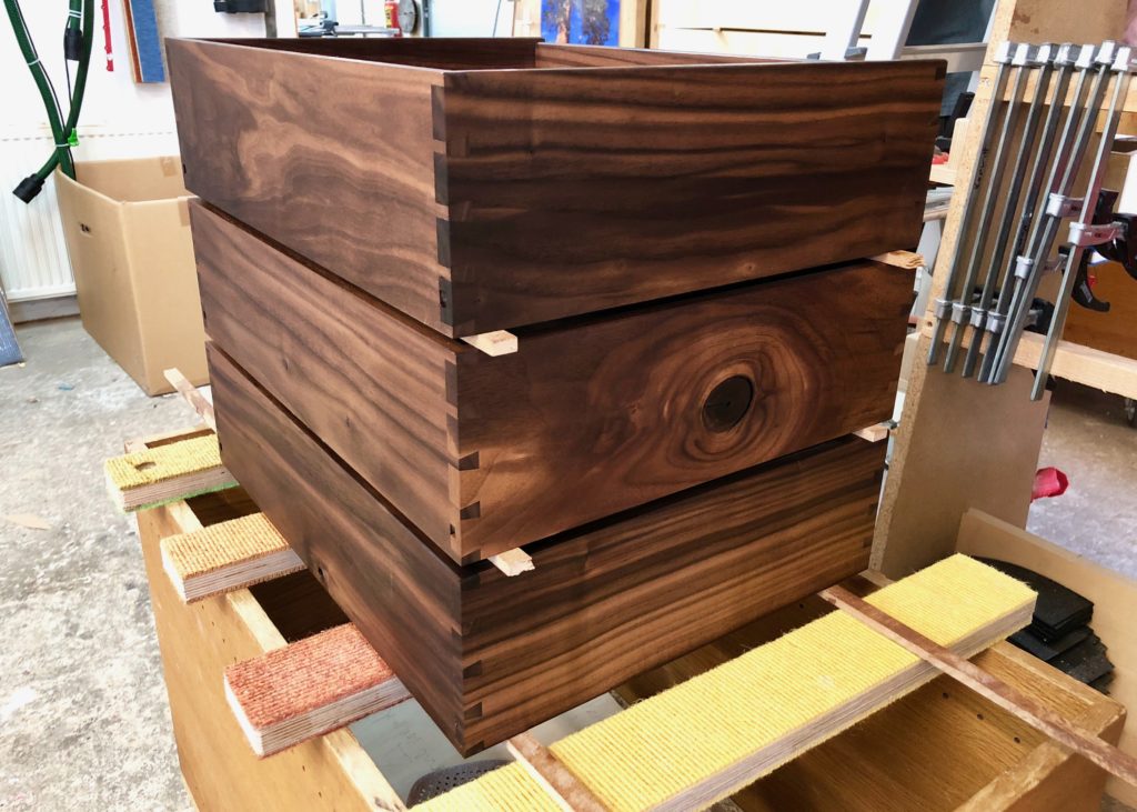 Category: » Vollholzmöbel - Holzwerkstatt