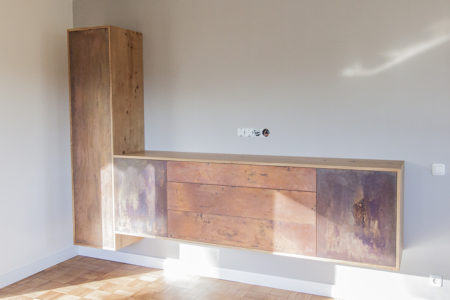 Sideboard und Schrank in Eiche und Kupfer