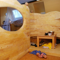 Leseecke aus massivem Fichtenholz